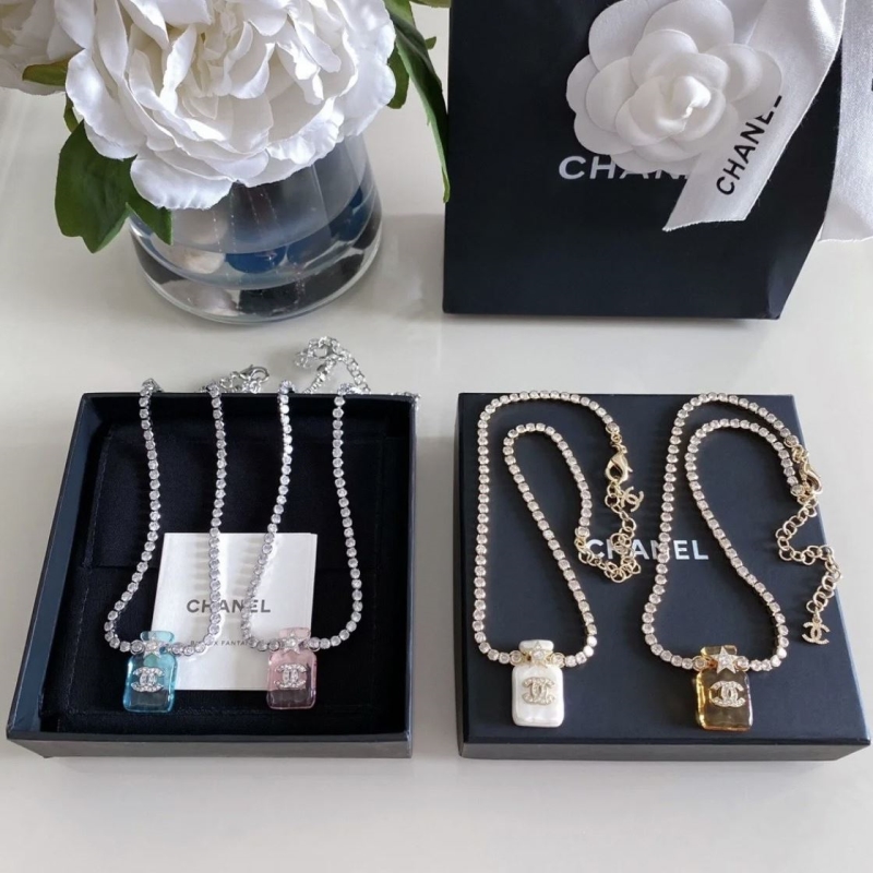 Ch**el necklaces